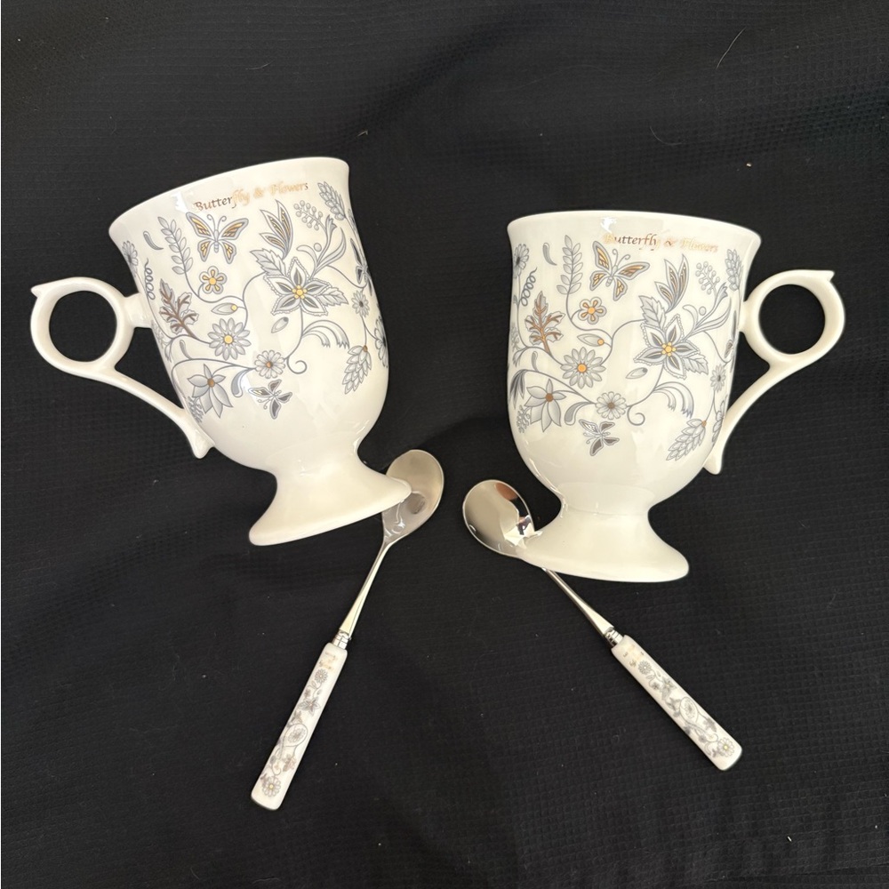 Elegant Floral Mugs with Spoons - White and Gold SET OF 2